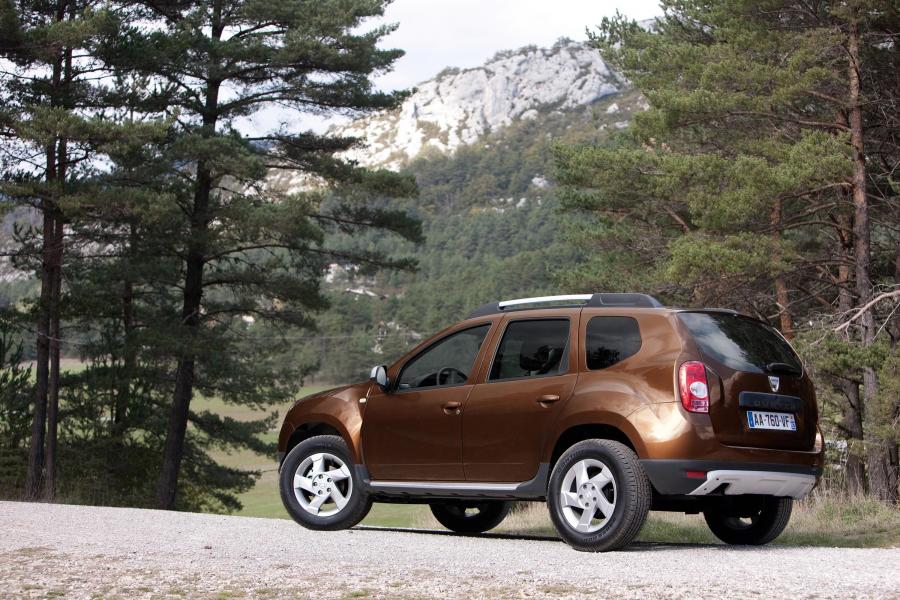  Dacia Duster 2010 года  (фото 28 из 66)
